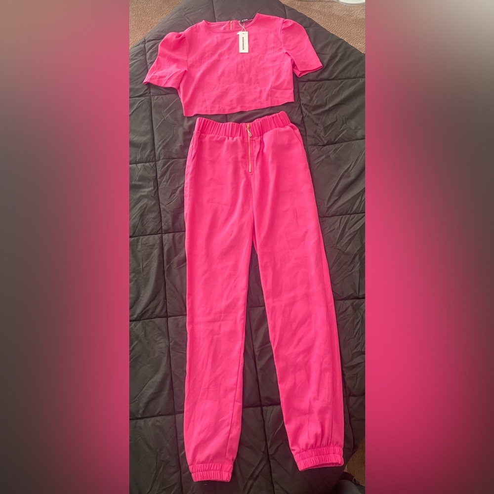 NWT Pink crop outfit